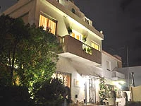 Cocoa Hotel y Departamentos