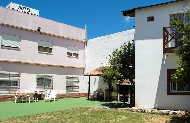 Alimar Hotel