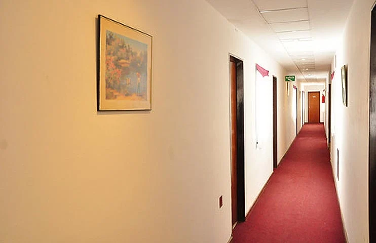Baloo Hotel