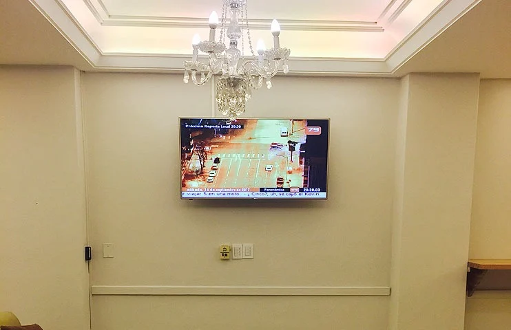 Hotel C y R