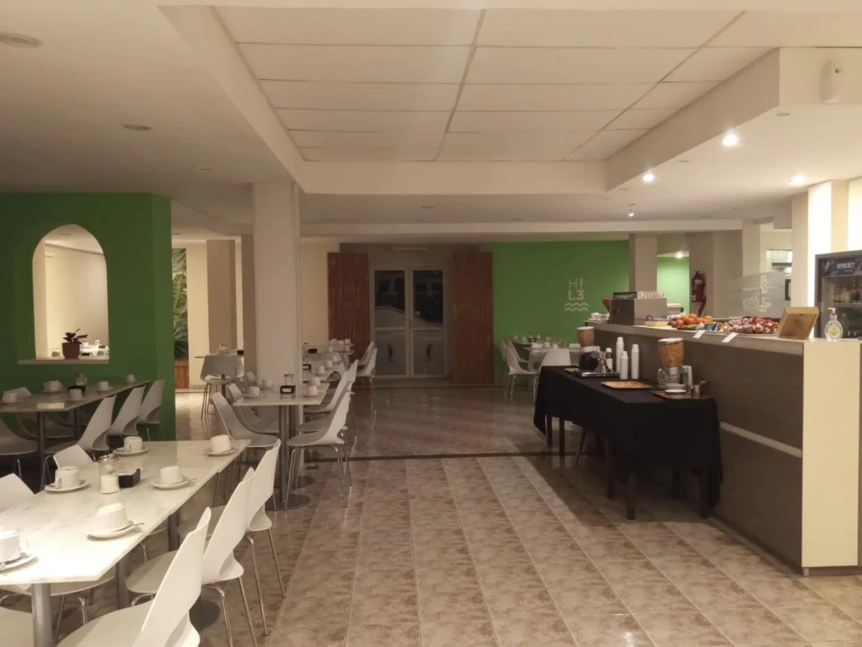 Hotel Luis III en Antigua Terminal
