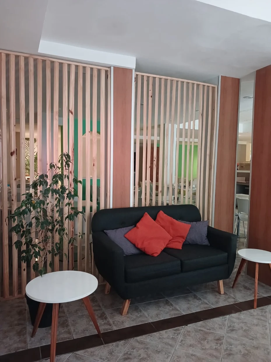 Hotel Luis III en Antigua Terminal