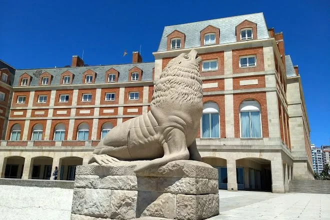 Escultura de Lobos Marinos