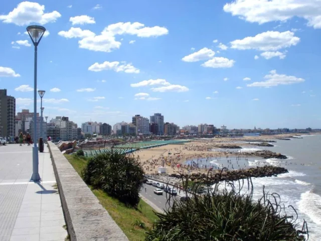 Paseo Costanero Sur