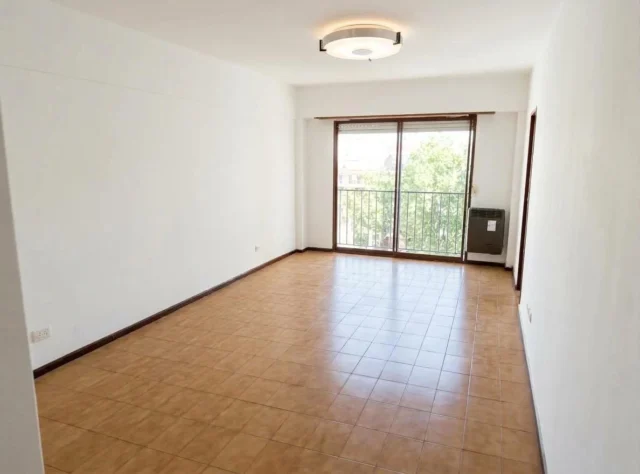 Departamentos, pisos y semipisos en Venta — LA RIOJA 1200