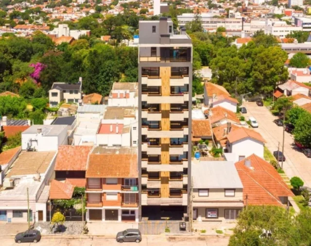 Departamentos, pisos y semipisos en Venta — hipolito irigoyen 4400