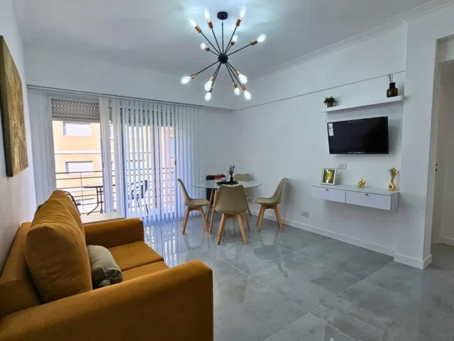 Departamentos, pisos y semipisos en Venta — Alte. Brown 1400