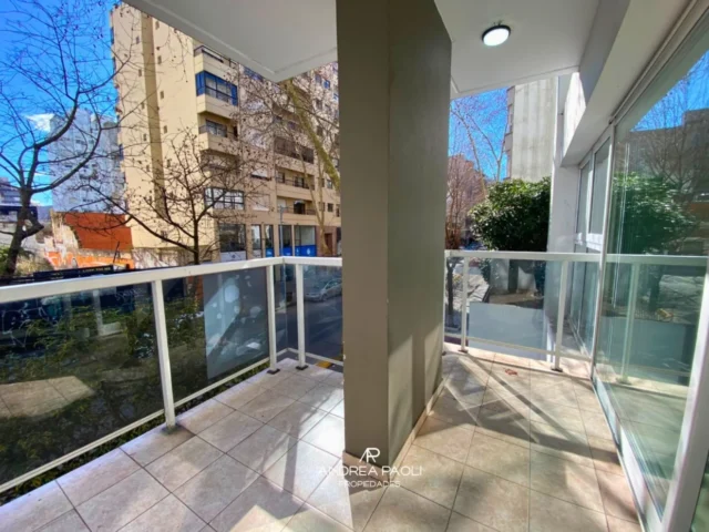 Departamentos, pisos y semipisos en Alquiler — Mitre 2056