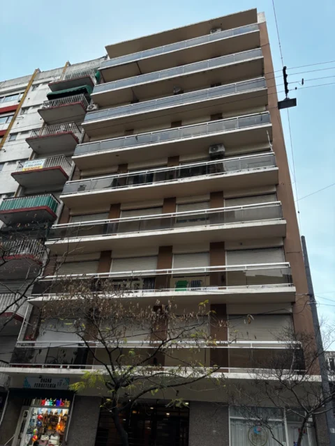 Departamentos, pisos y semipisos en Alquiler — las heras 2428