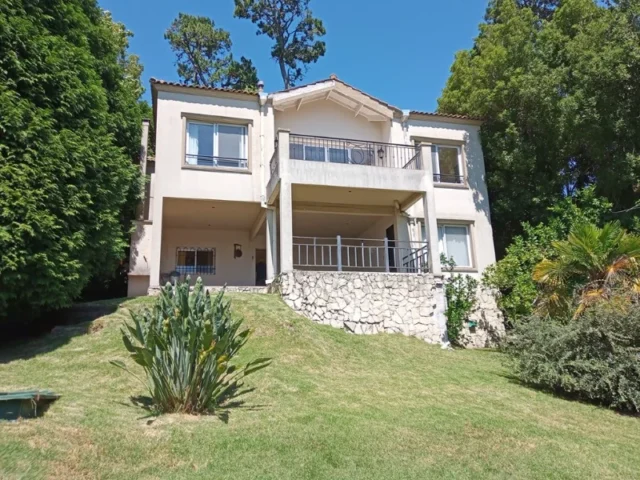 Casas, chalets en Venta — Abel