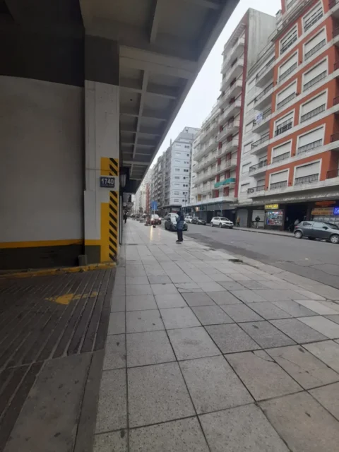 Cocheras y garages en Venta — Entre Rios 1746