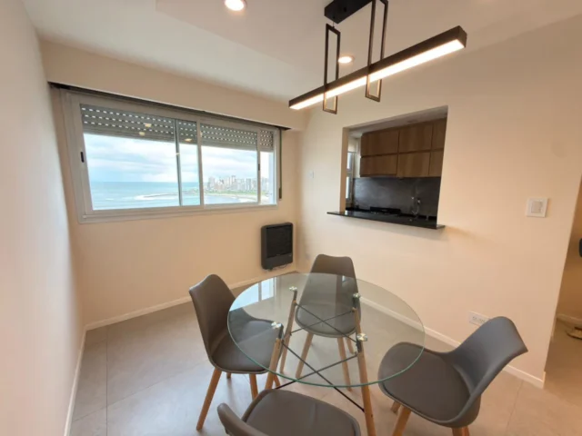 Departamentos, pisos y semipisos en Venta — Luro 2237