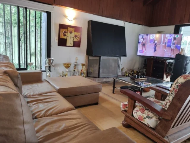 Casas, chalets en Venta — San Juan 3500