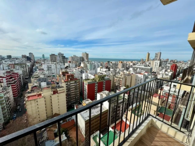 Departamentos, pisos y semipisos en Venta — Corrientes 2400