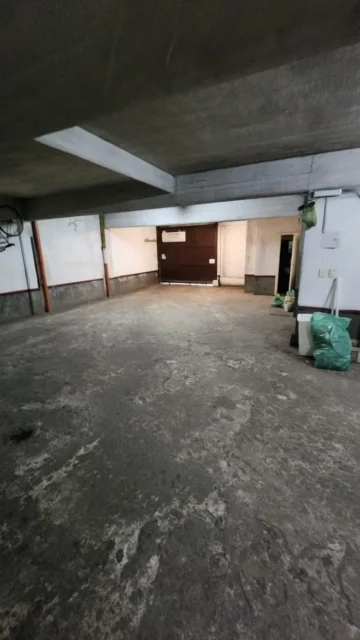 Cocheras y garages en Alquiler — Jujuy 100