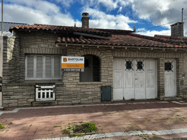 Casas, chalets en Venta — Beruti 3500