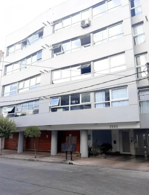 Departamentos, pisos y semipisos en Venta — Las Heras y Alvarado