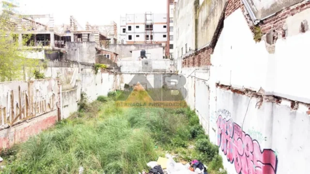 Lotes y terrenos en Venta — Balcarce e Independencia