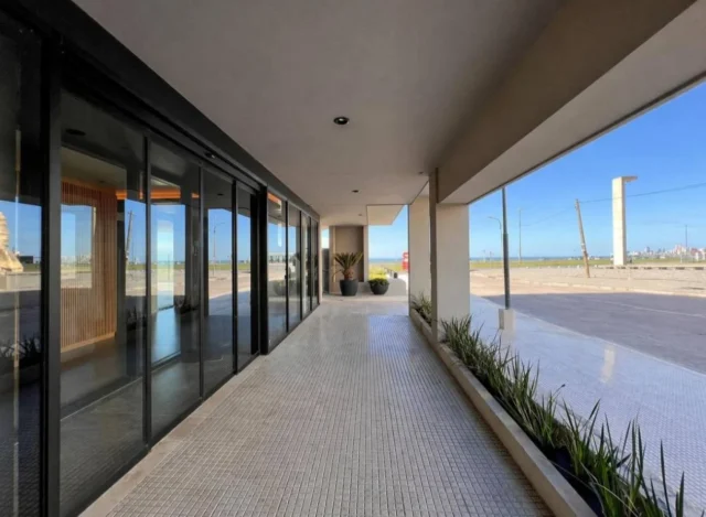 Departamentos, pisos y semipisos en Venta — López de Gómara y Av. Félix U. Camet