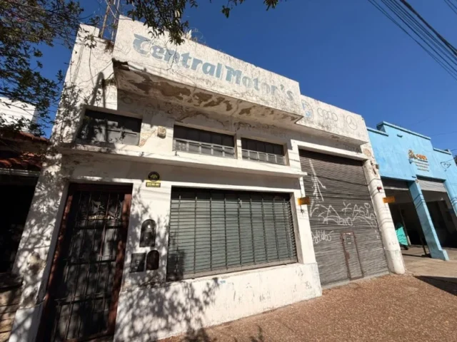 Galpones en Venta — avellaneda 3258