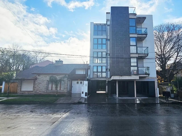 Departamentos, pisos y semipisos en Venta — MATHEU 3800