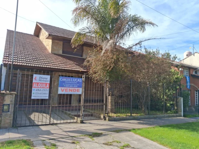 Casas, chalets en Alquiler — AV FORTUNATO DE LA PLAZA 2155