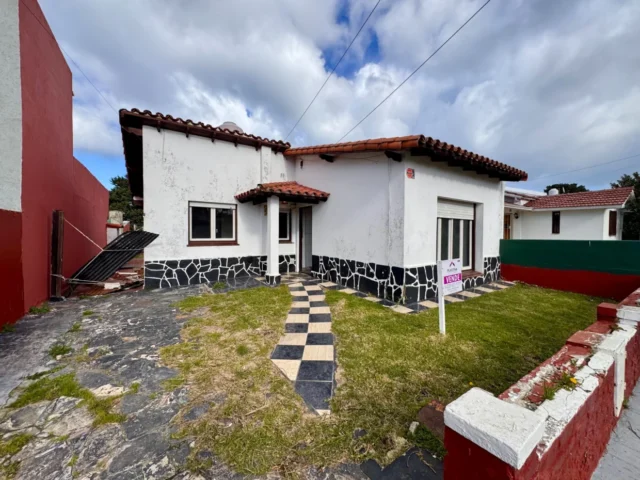Casas, chalets en Venta — Serrano 3950