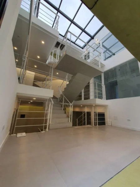 Oficinas en Venta — santa cruz 5000