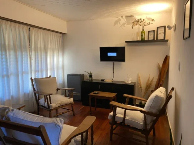Casas, chalets en Alquiler Temporario — Urquiza 4300