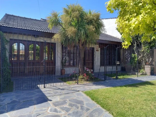 Casas, chalets en Venta — armenia 600