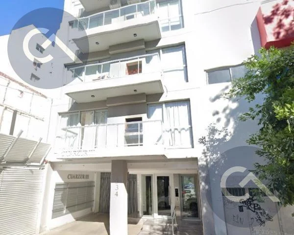Departamentos, pisos y semipisos en Venta — Hipolito Yrigoyen 1334