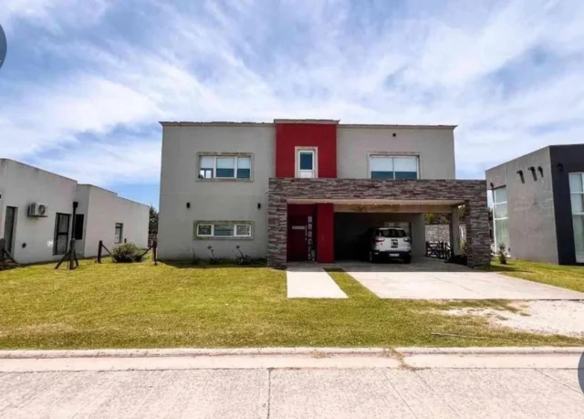 Casas, chalets en Venta — Autovía 2