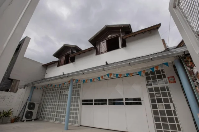 Oficinas en Alquiler — av.constitucion 6100