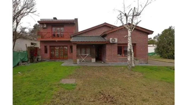 Casas, chalets en Venta — Eduardo Arolas 10155