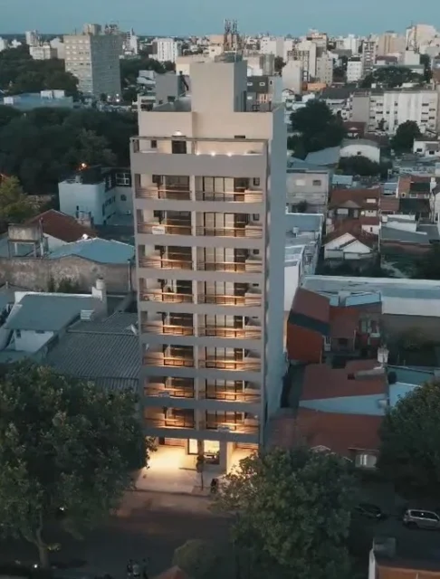 Departamentos, pisos y semipisos en Venta — Garay 3400