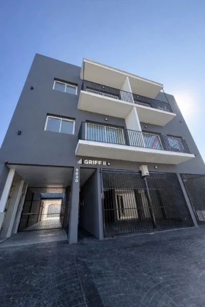 Departamentos, pisos y semipisos en Venta — Chacabuco 5826