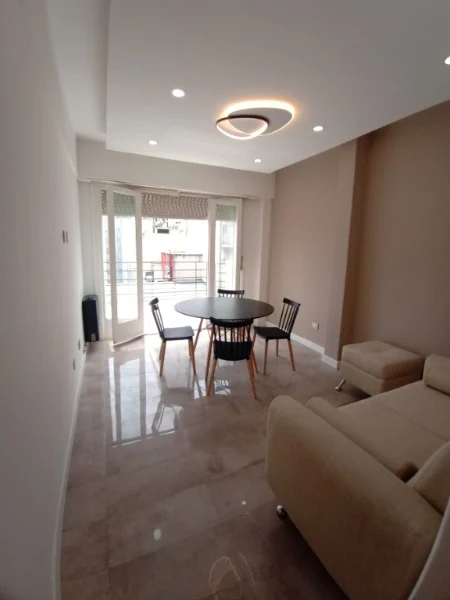 Departamentos, pisos y semipisos en Venta — Moreno 2300