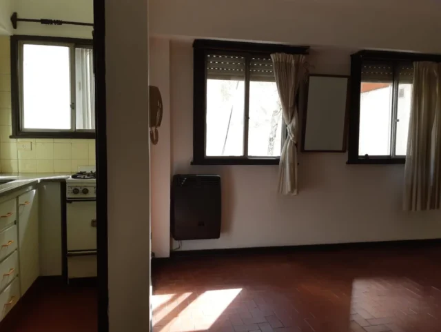 Departamentos, pisos y semipisos en Venta — Falucho 3041