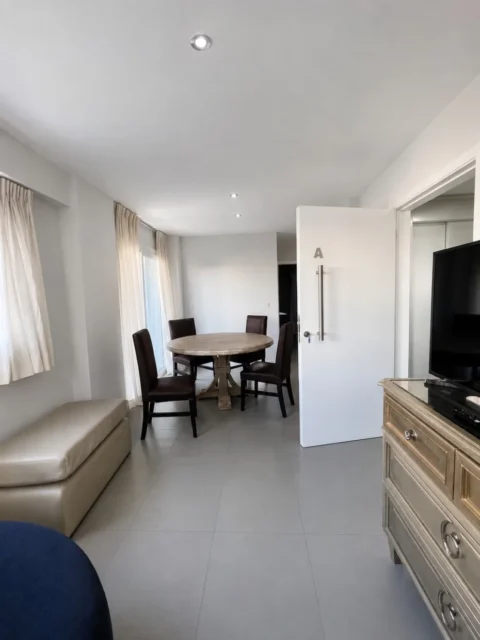 Departamentos, pisos y semipisos en Venta — Brown 3115