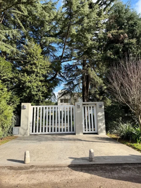 Casas, chalets en Venta — Aldo