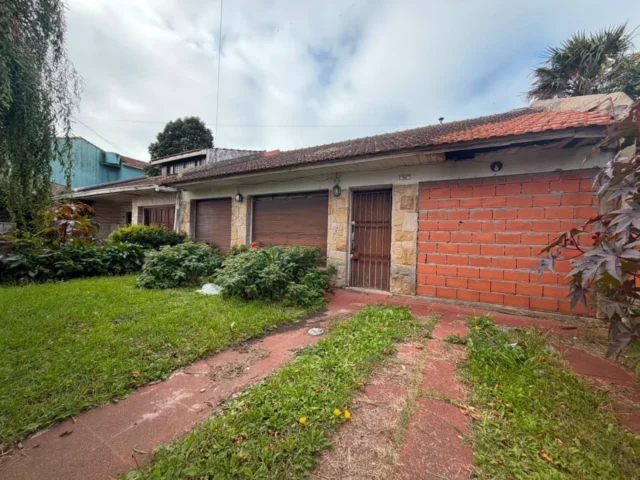 Casas, chalets en Venta — Lopez y Planes 1062