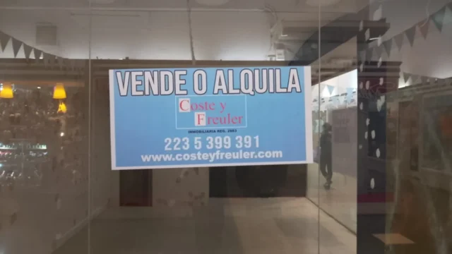 Locales en Alquiler — RIVADAVIA  AL 2300