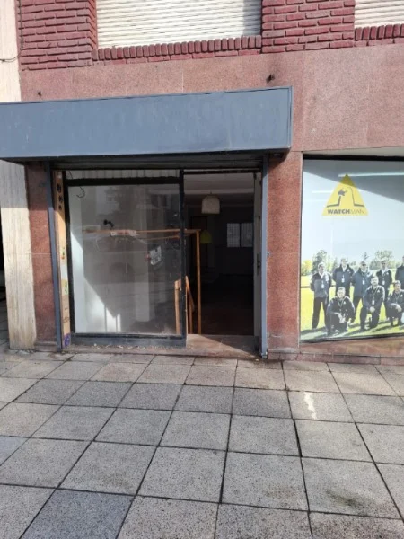 Locales en Venta — Independencia 900