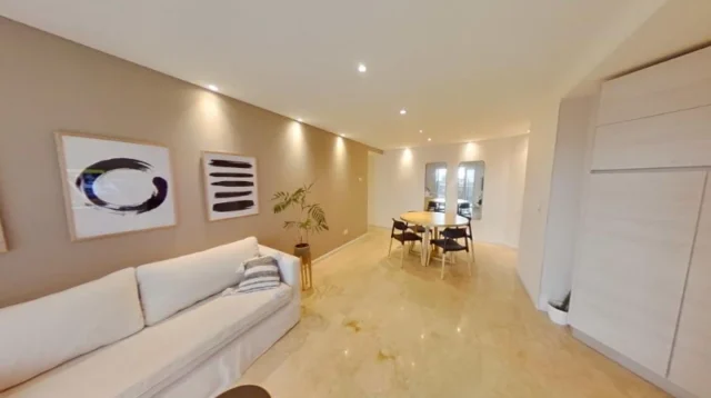 Departamentos, pisos y semipisos en Venta — Sarmiento 3300