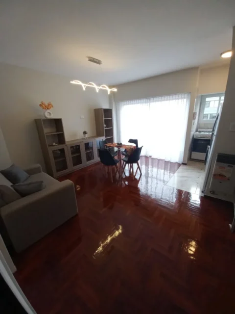 Departamentos, pisos y semipisos en Venta — Av. Pedro Luro 2600