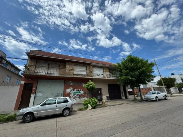 Galpones en Venta — Galicia 520