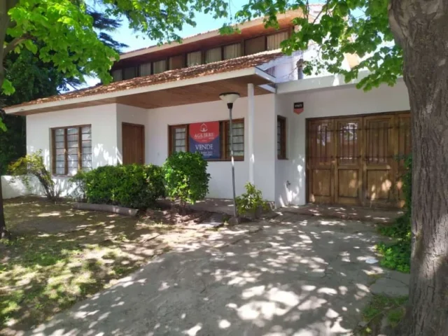 Casas, chalets en Venta — Cedros 8872