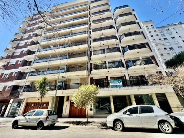 Departamentos, pisos y semipisos en Venta — Catamarca 1350