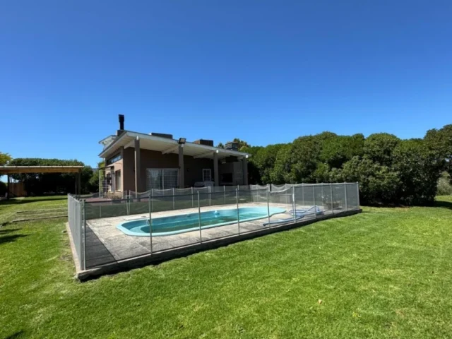 Casas, chalets en Venta — C. 4 4888