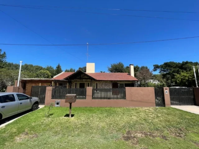 Casas, chalets en Venta — De los Andes 478